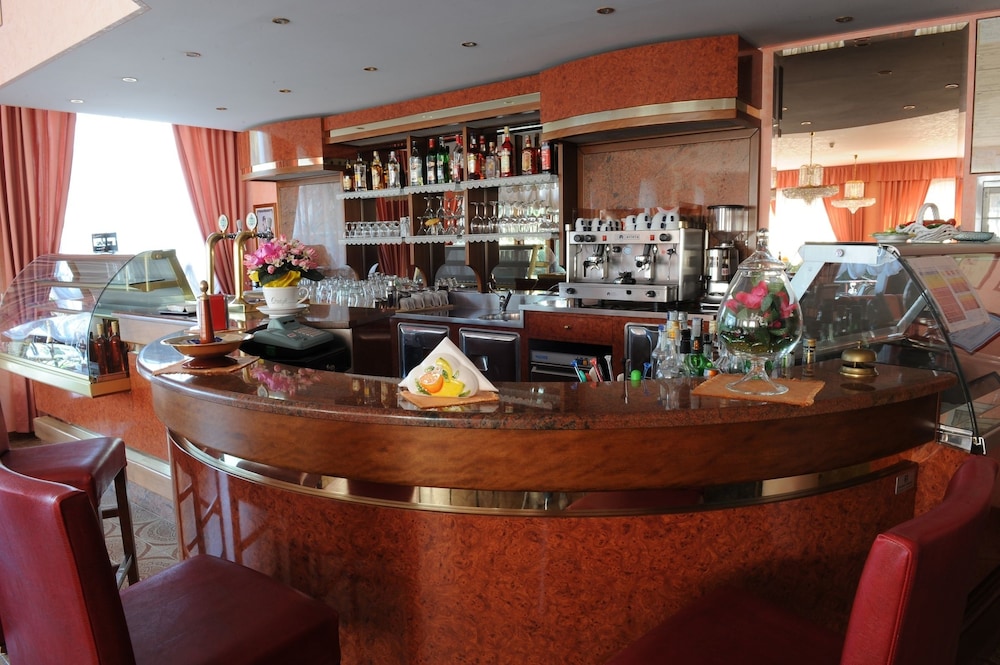 Hotel Cristallo 7/45