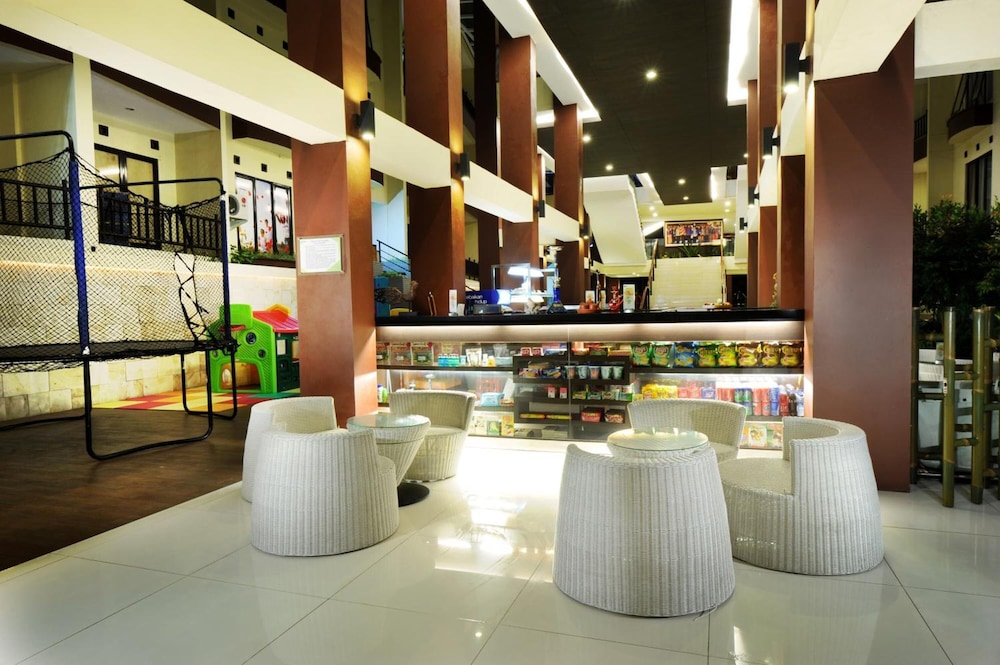Palace Hotel Cipanas 6/39