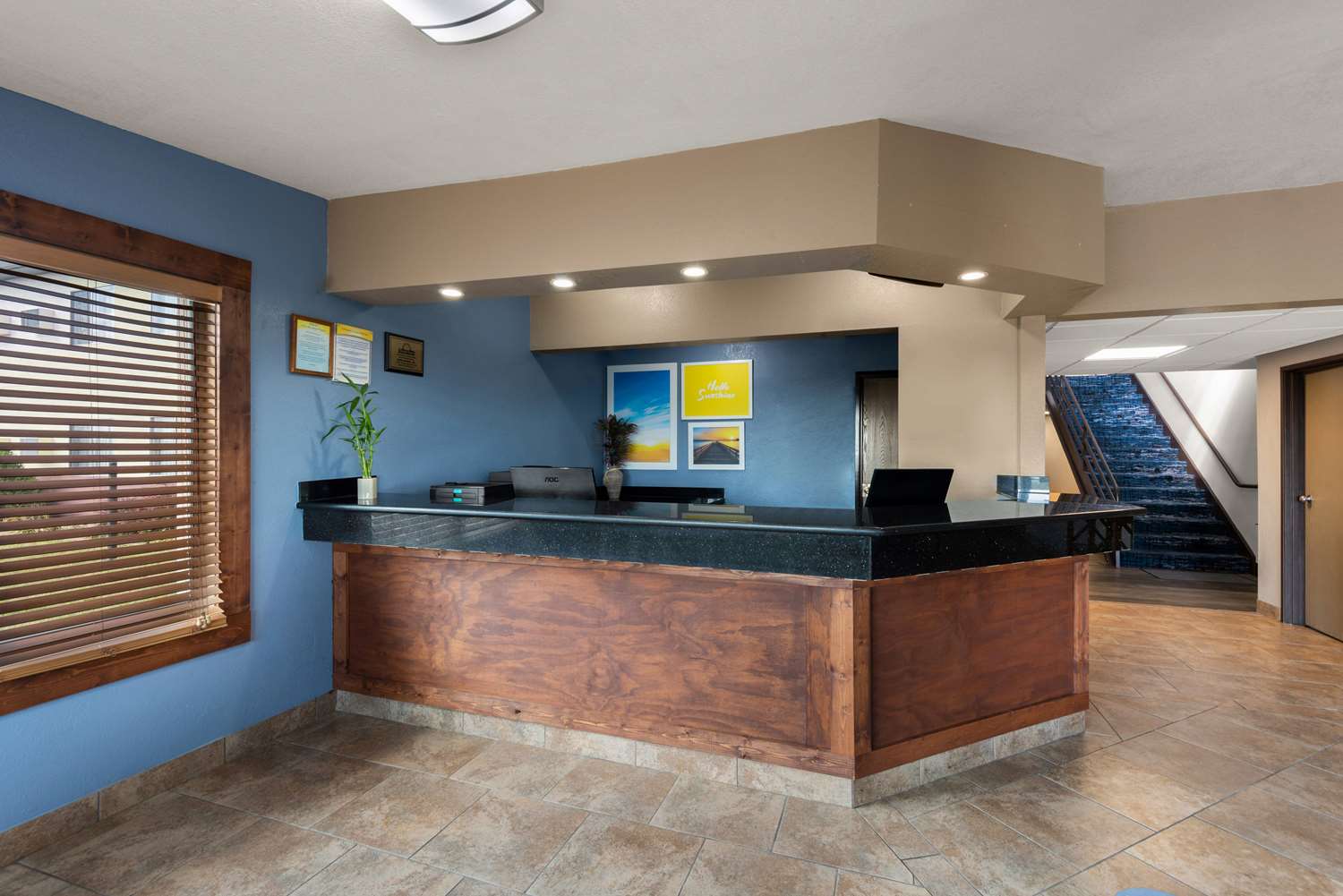 Days Inn by Wyndham Newton - LA 3/34