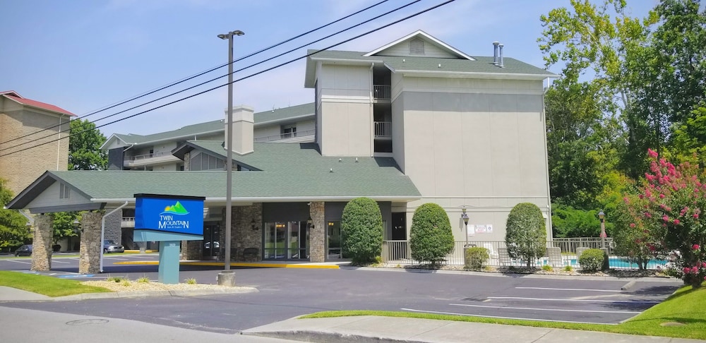 Twin Mountain Inn & Suites 6/71