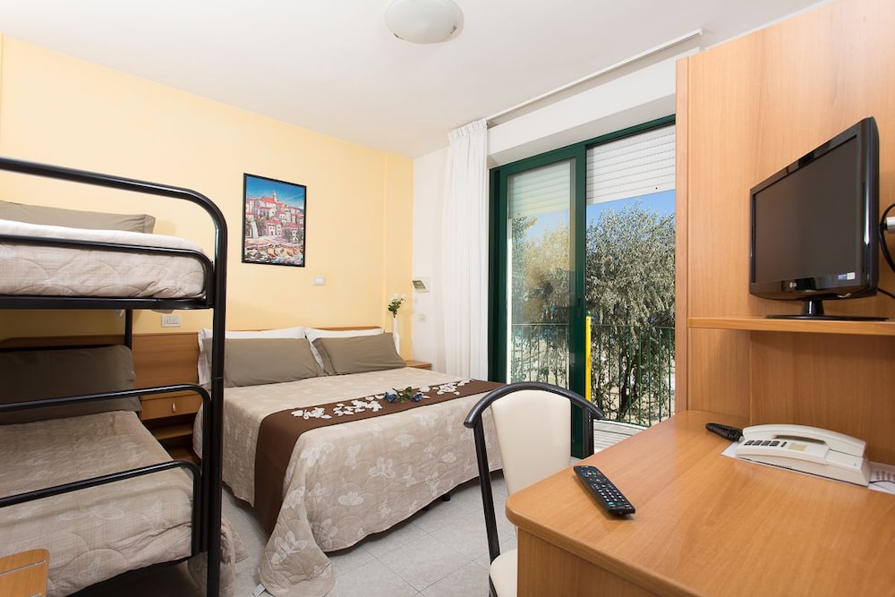 Hotel Emilia 14/39