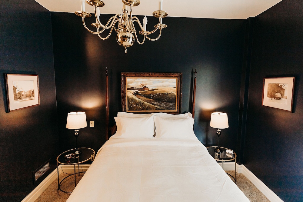 The Rochester Inn, A Historic Hotel 34/70