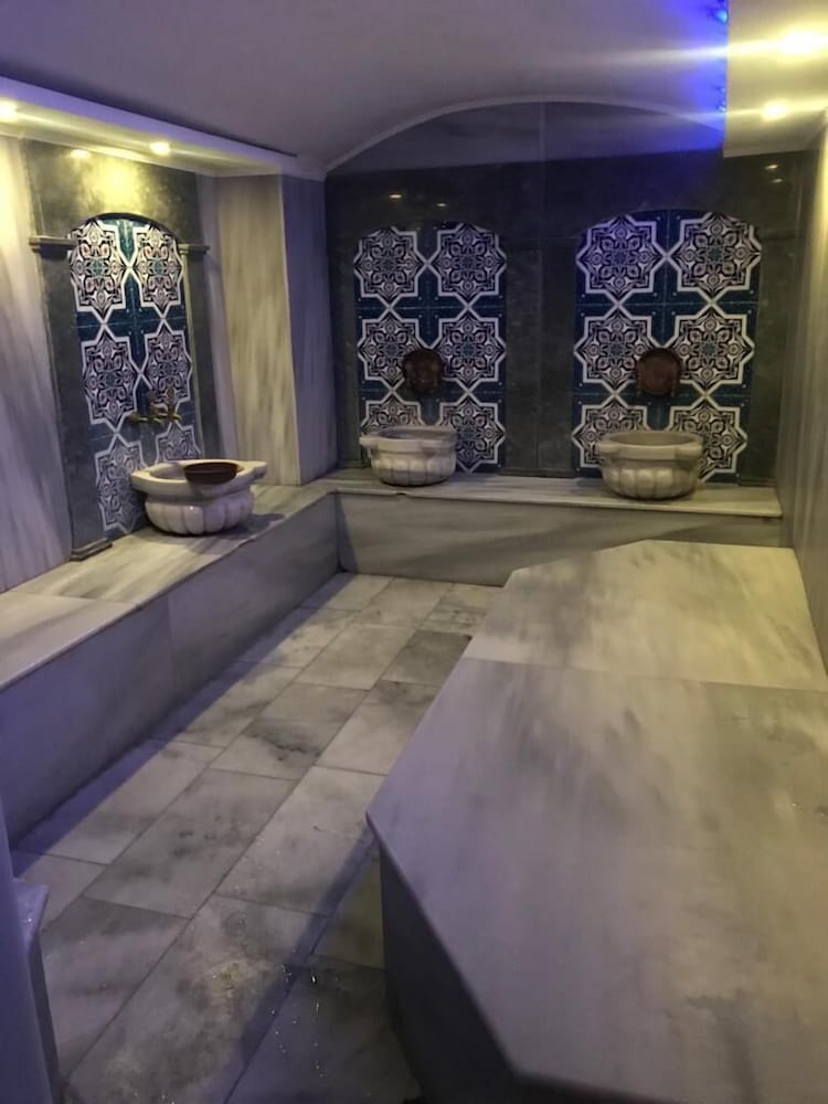 Hotel Milano 44/60