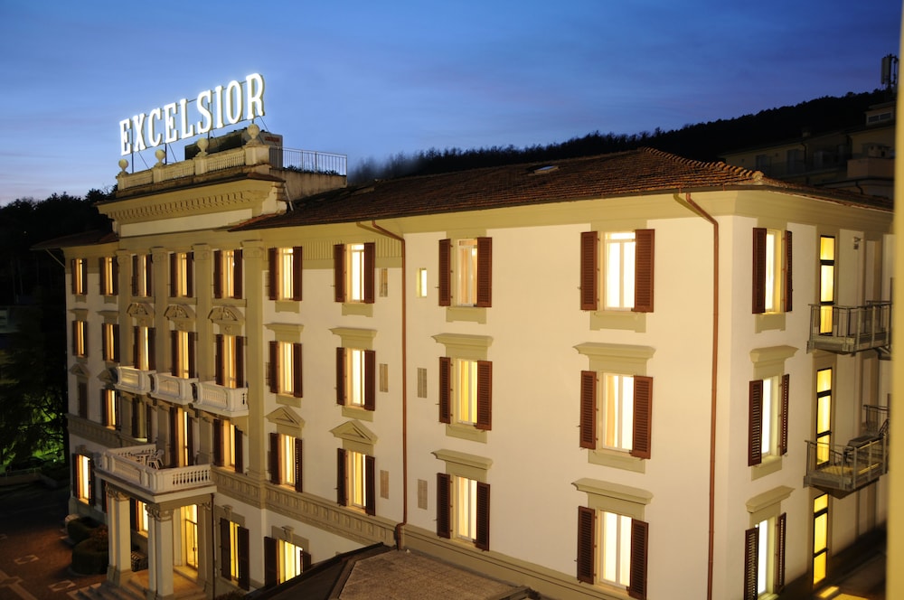 Grand Hotel Excelsior 2/47