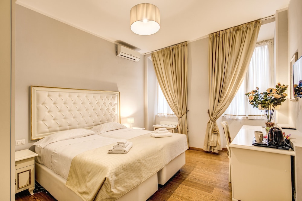 SUPERIOR, DOUBLE OR TWIN BED