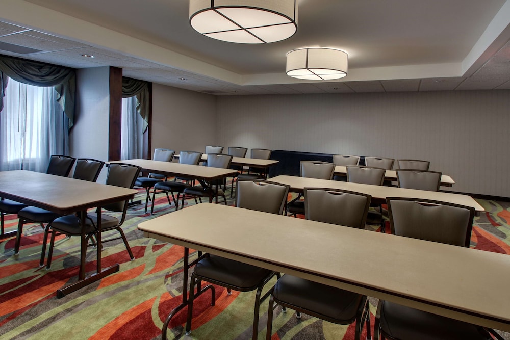 Drury Inn and Suites Bowling Green KY 40/50