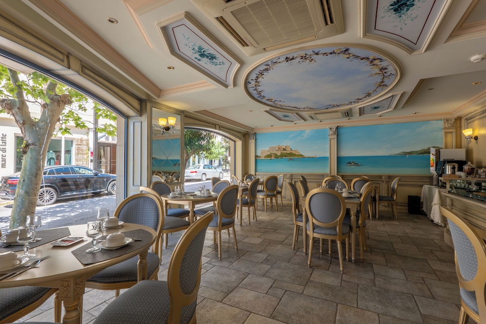 Hotel Le Rocher 38/52