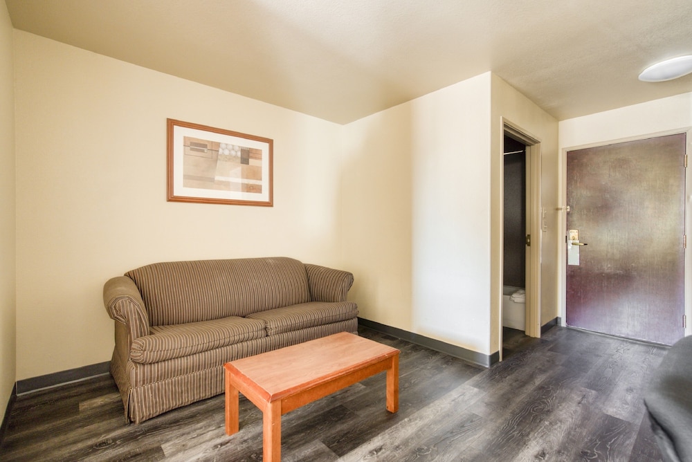 Spark by Hilton Wichita Falls 31/41