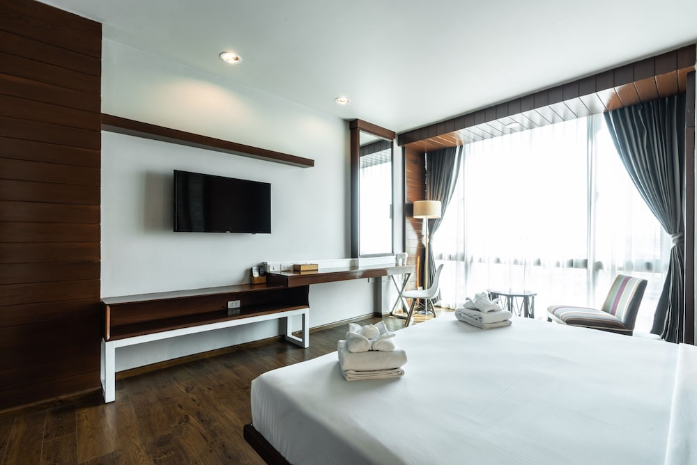 Grand Hotel Vientiane 55/60