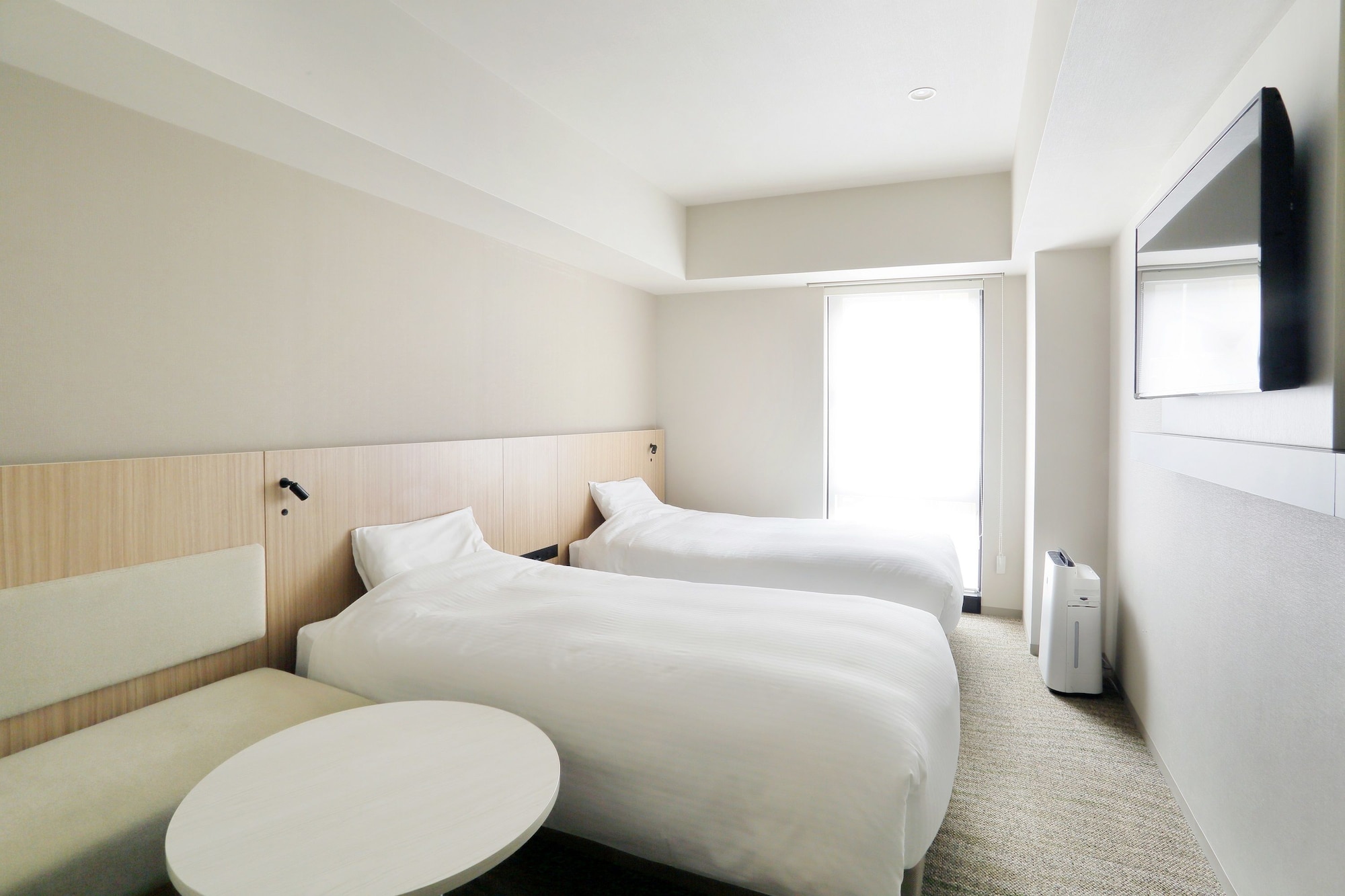 ROOM, TWIN BEDS
