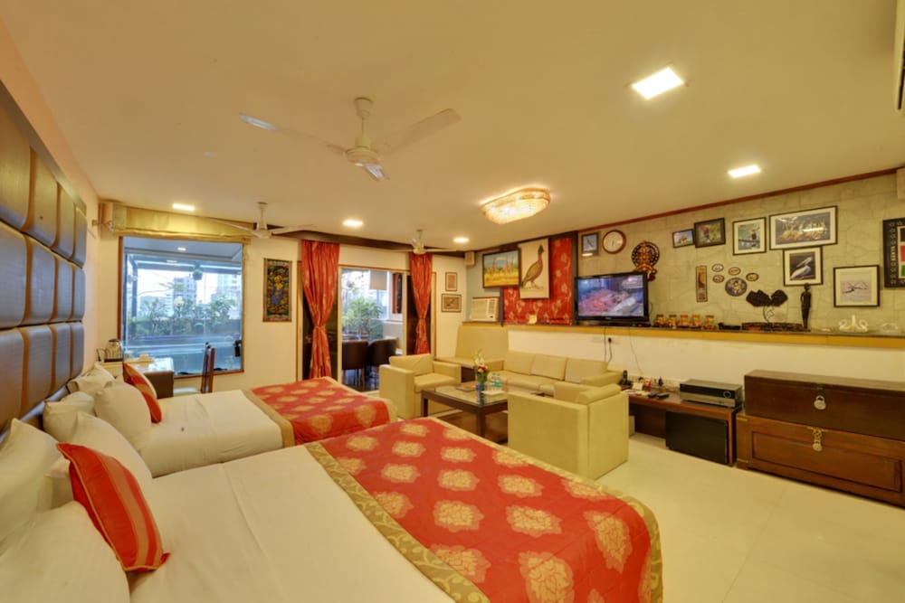 Regal Enclave 25/47