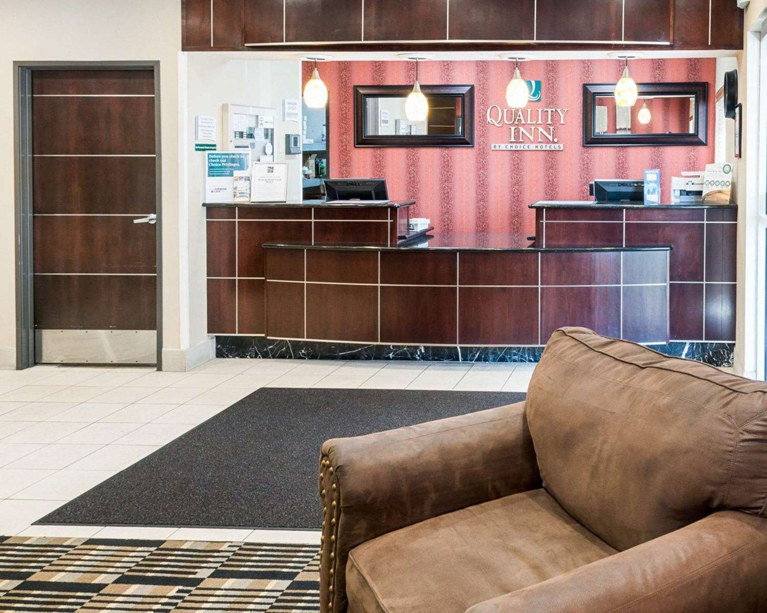 Quality Inn Brooklyn Center 17/22