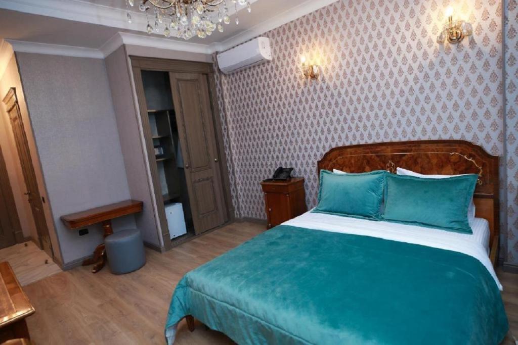 West Inn Hotel Baku 26/59