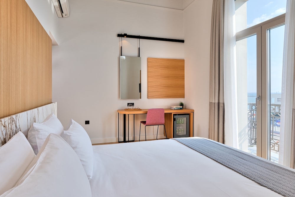 Hotel Aegli 22/75