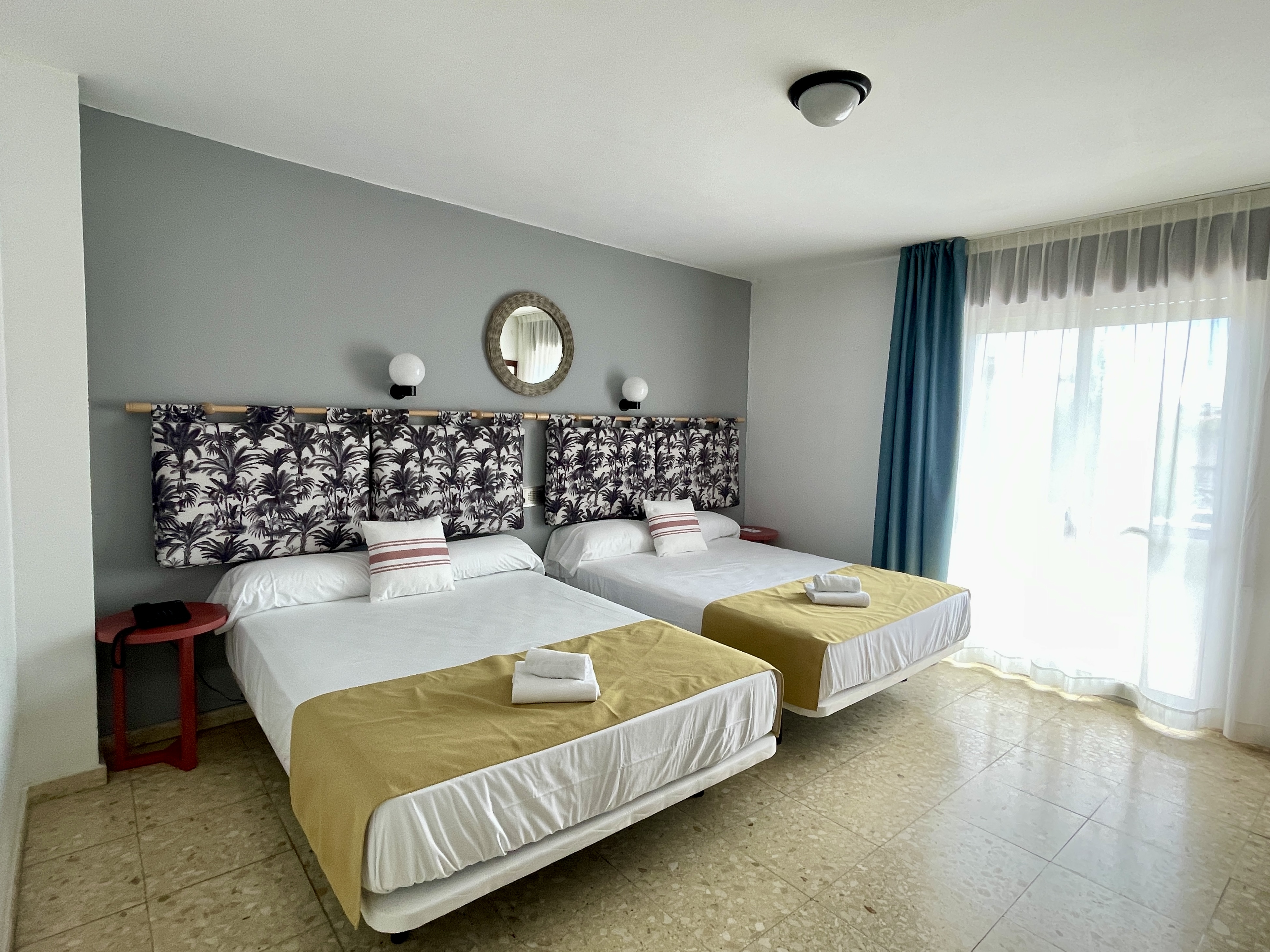 Room, Quadruple, Terrace