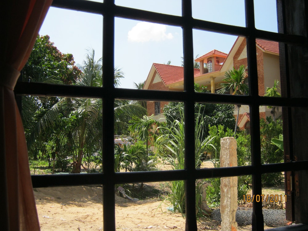 Sea Winds Resort 42/58