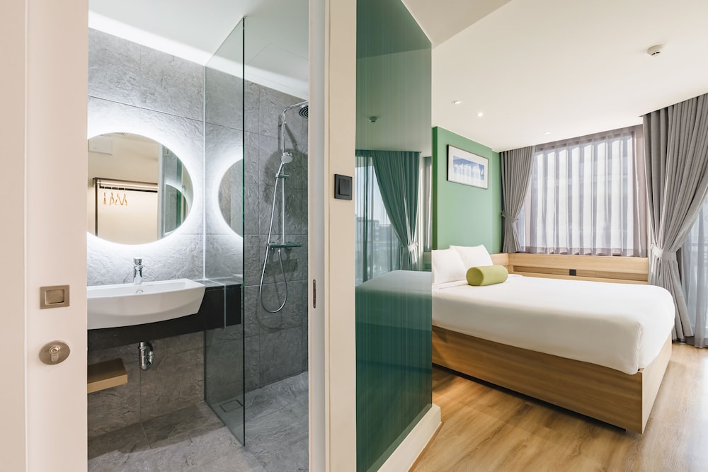 MO Hotel Bangkok 24/25