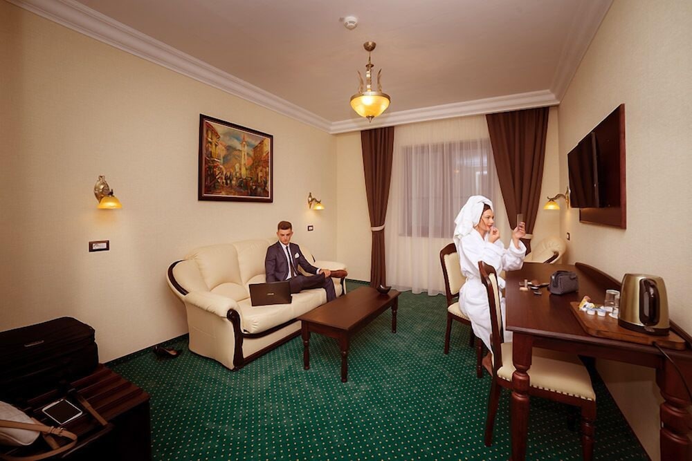 Magus Hotel 41/57