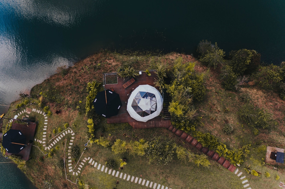 Domus Glamping 48/50