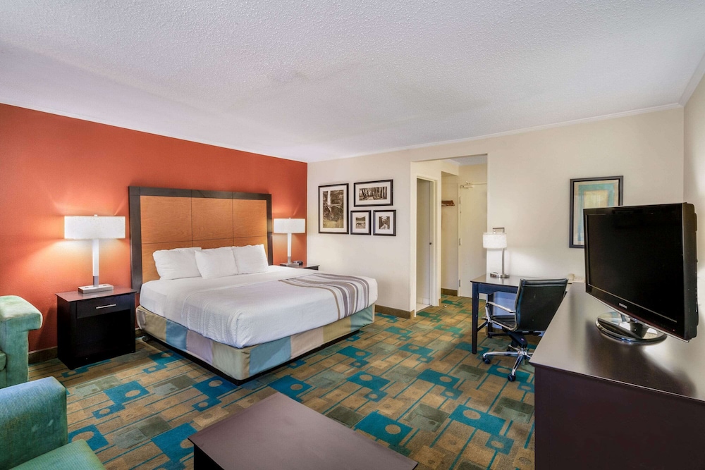 Baymont by Wyndham Meridian 12/34