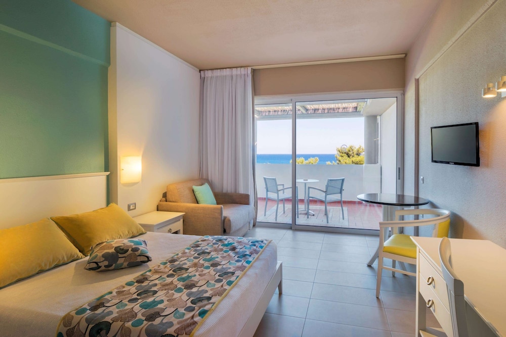 Porto Angeli Beach Resort 24/76