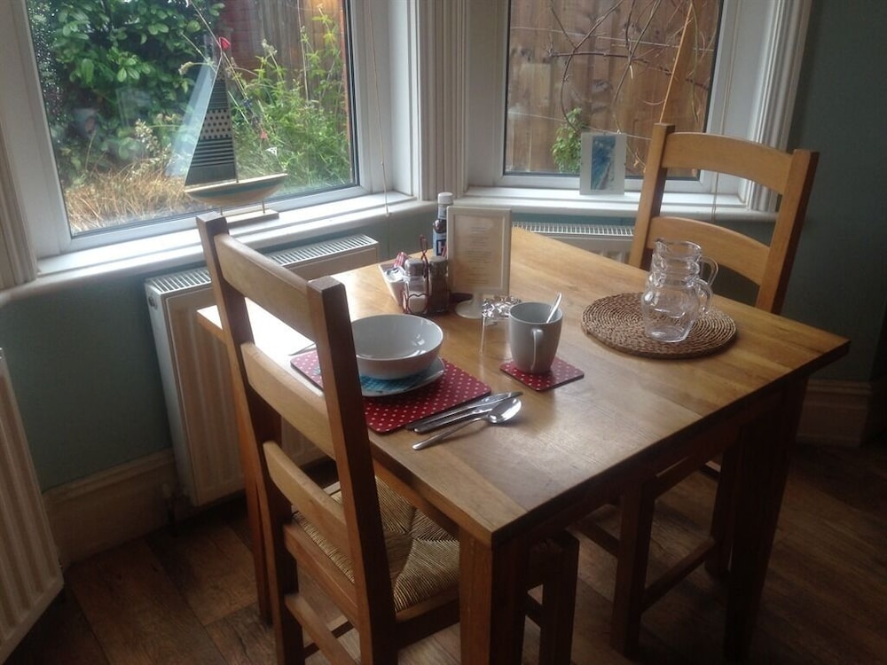 Old Church House B&B 14/20