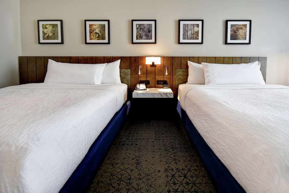 Hilton Garden Inn Jackson Tn 16/83