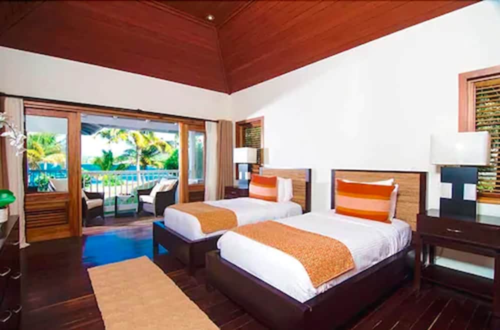 Nonsuch Bay Resort 5/33