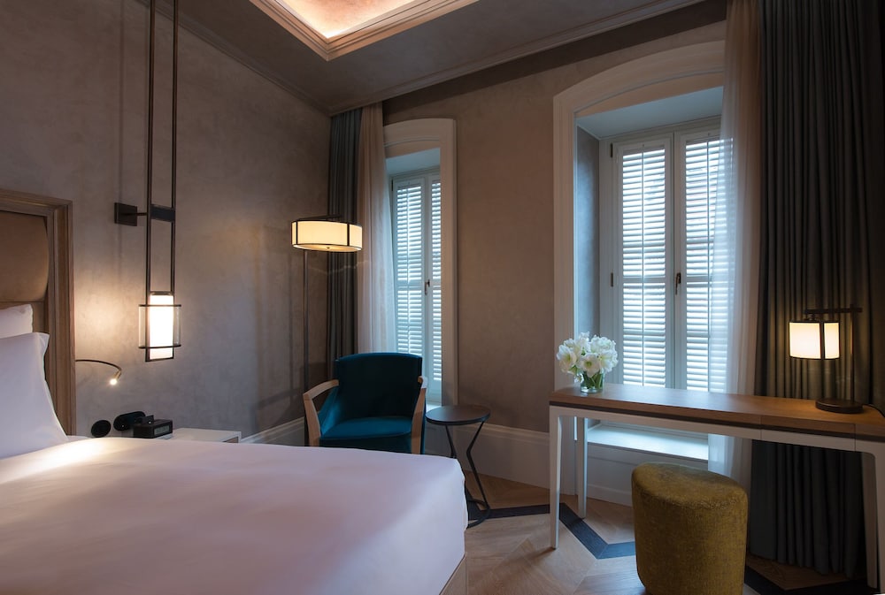 10 Karakoy 27/52
