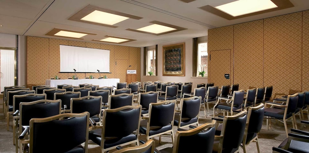 Hotel Accademia Verona 70/80