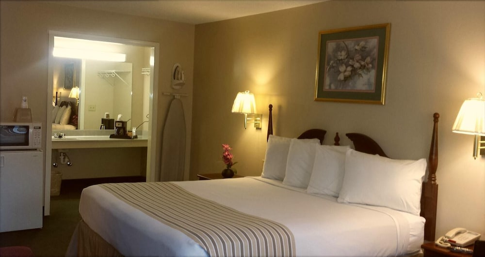 Americas Best Value Inn Rome 12/50