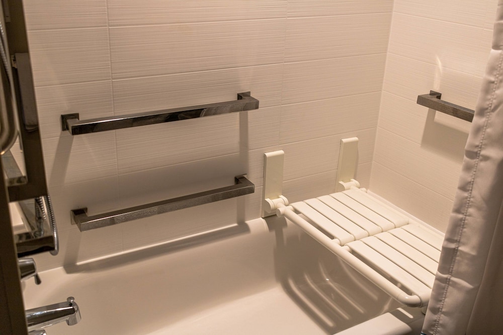 TownePlace Suites by Marriott Hays 12/52