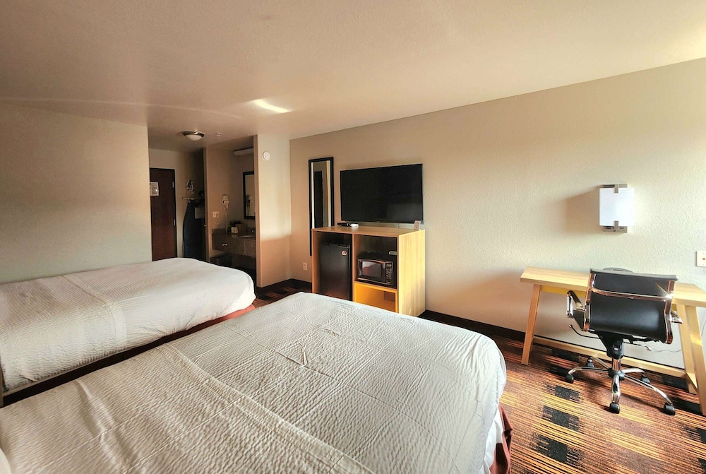 Room, 2 Queen Beds