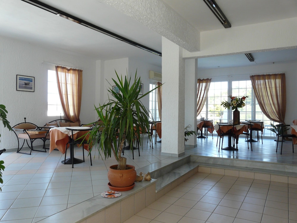 Anamar Skiathos 24/48