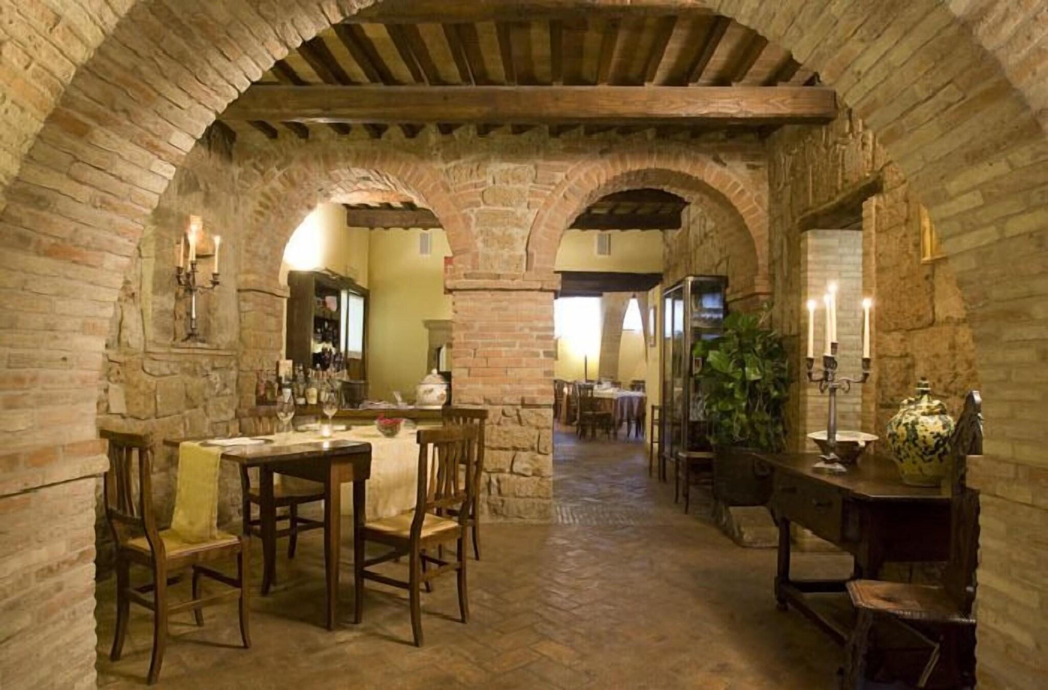 Locanda della Taverna Etrusca 16/30