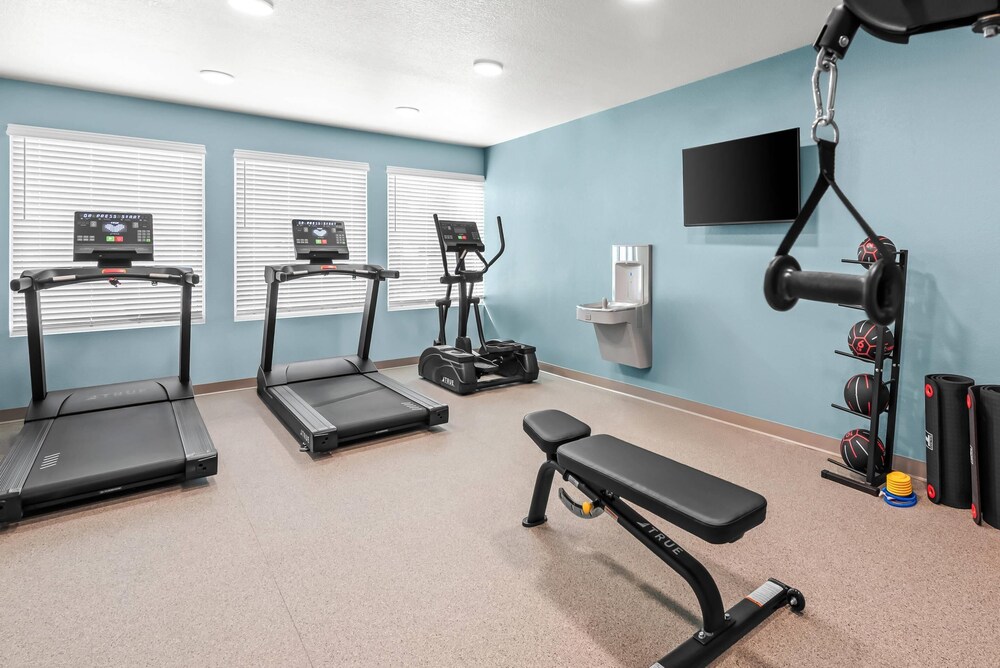 WoodSpring Suites Santee - San Diego Northeast 32/49