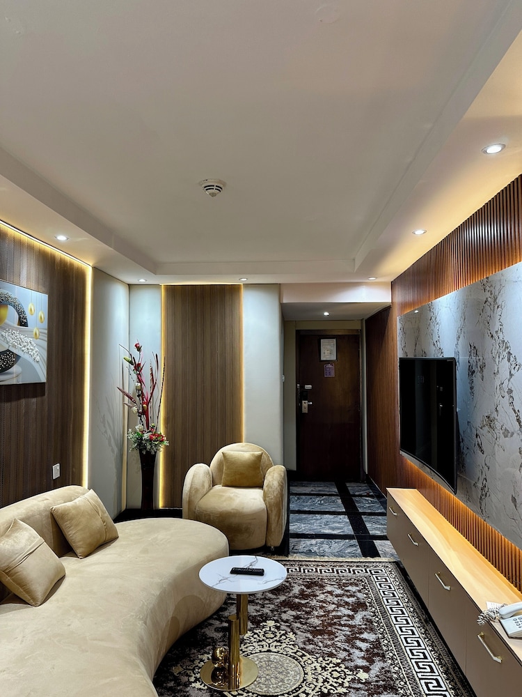 GOLDEN TULIP PORT HARCOURT 30/81