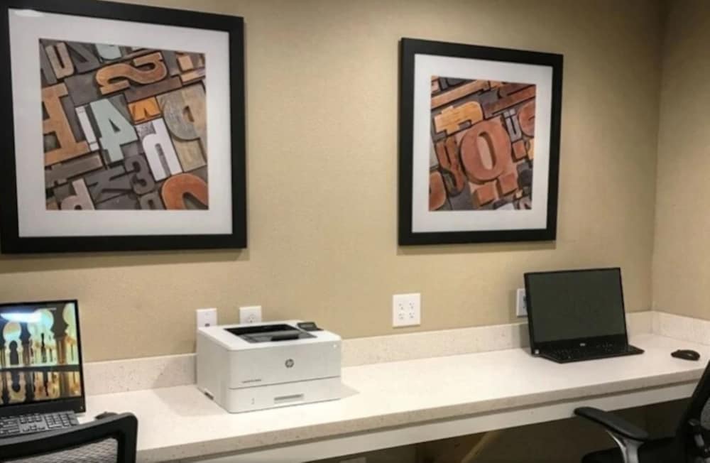 Candlewood Suites Memphis East 23/45