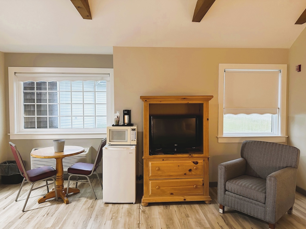 Spruce Lane Lodge & Cottages 23/35