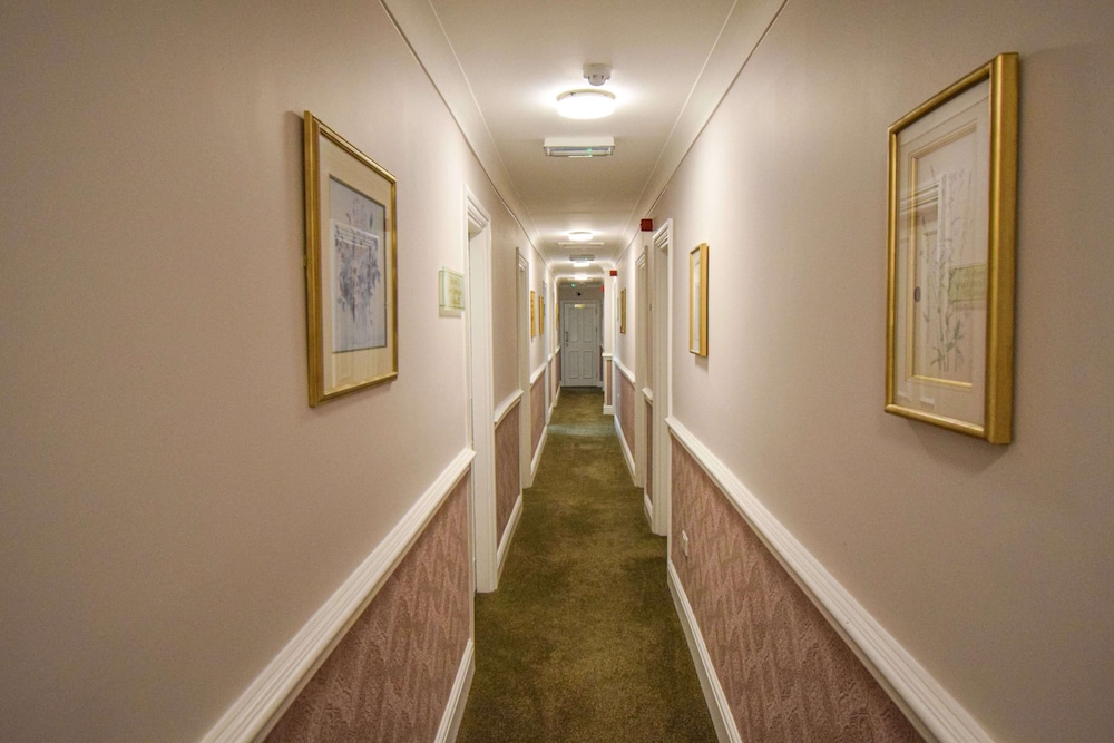 Pembridge Palace Hotel 31/50