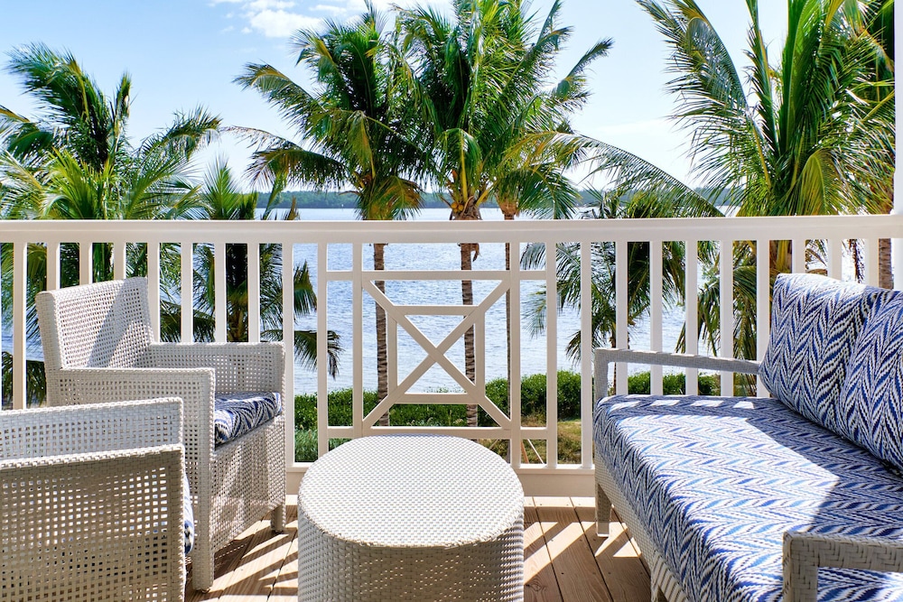 Isla Bella Beach Resort 60/74