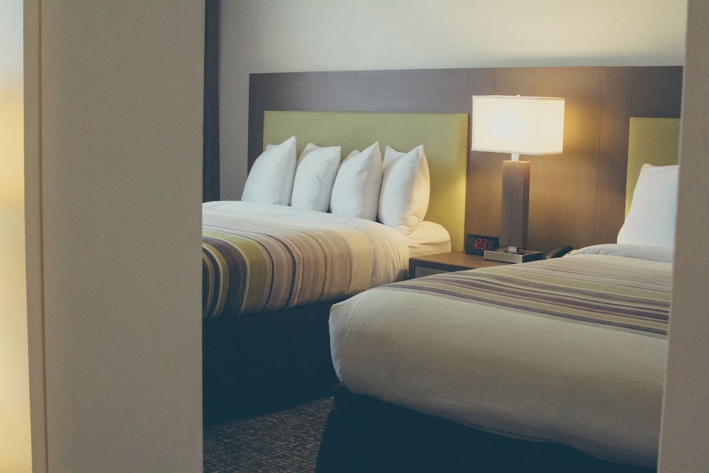 Country Inn & Suites By Radisson, New Orleans I-10 East, LA 12/35