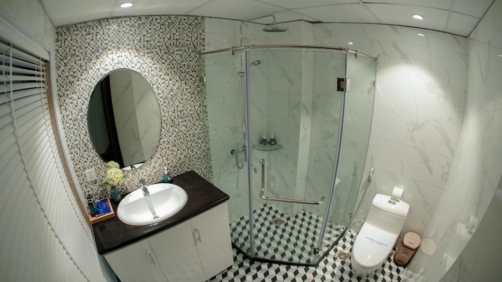 Hanoi La Castela Hotel 44/45