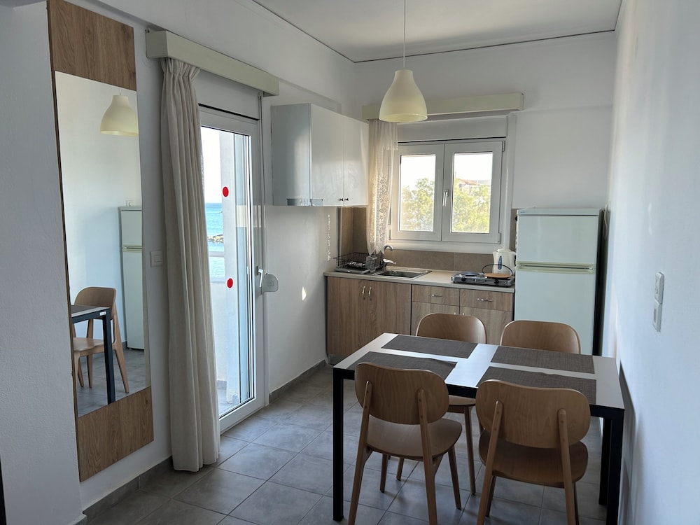 Annoula Studio &amp; Apartments 33/49