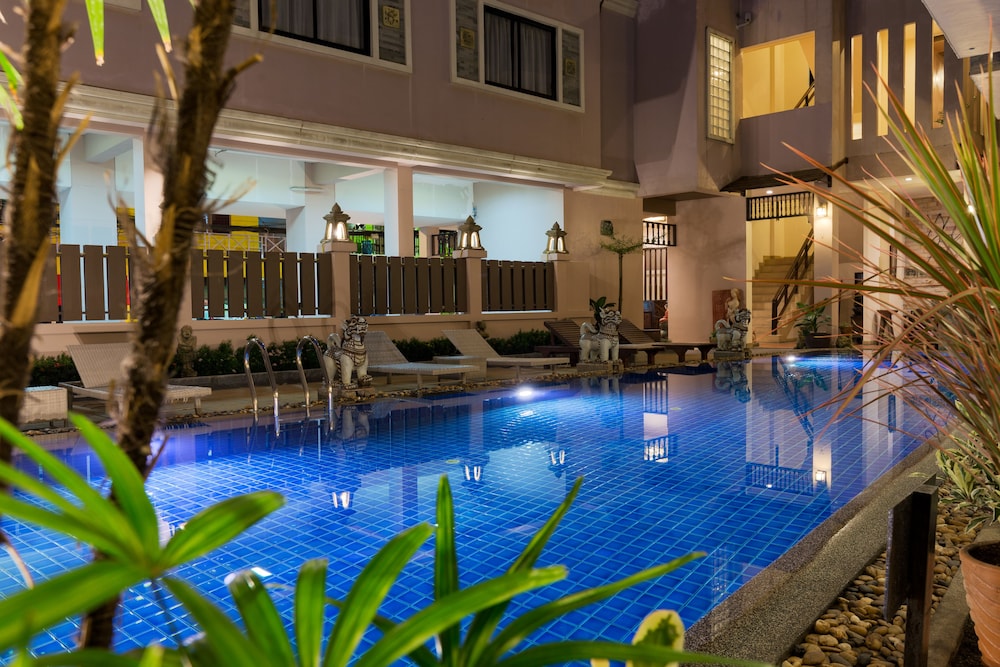 Seeka Boutique Resort 66/72