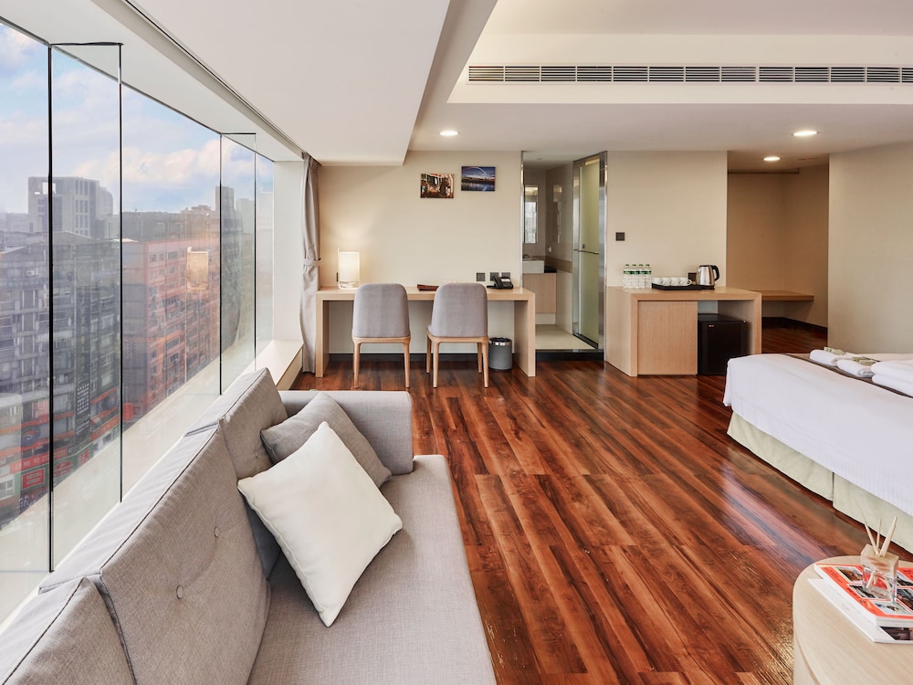 Eastin Taipei 47/71