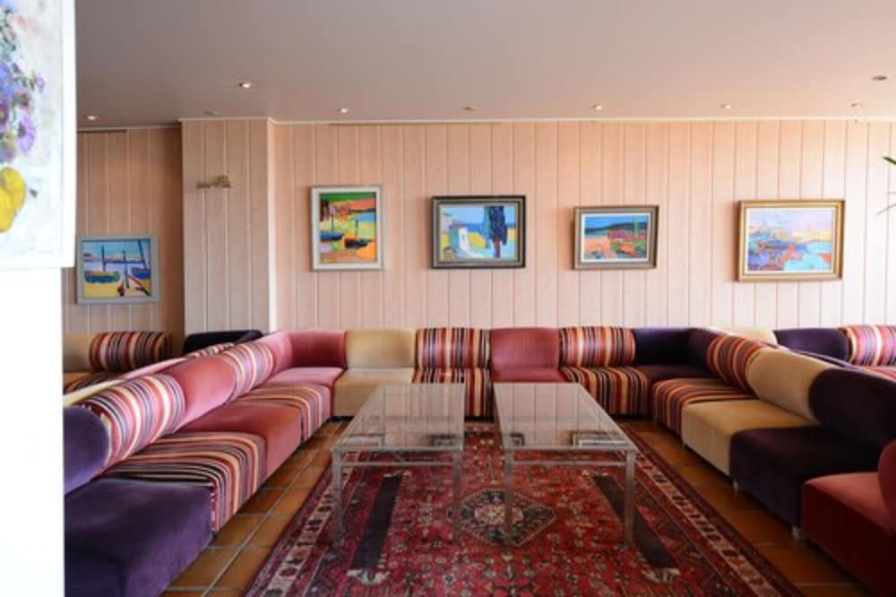 Sun Beach Hotel 20/50
