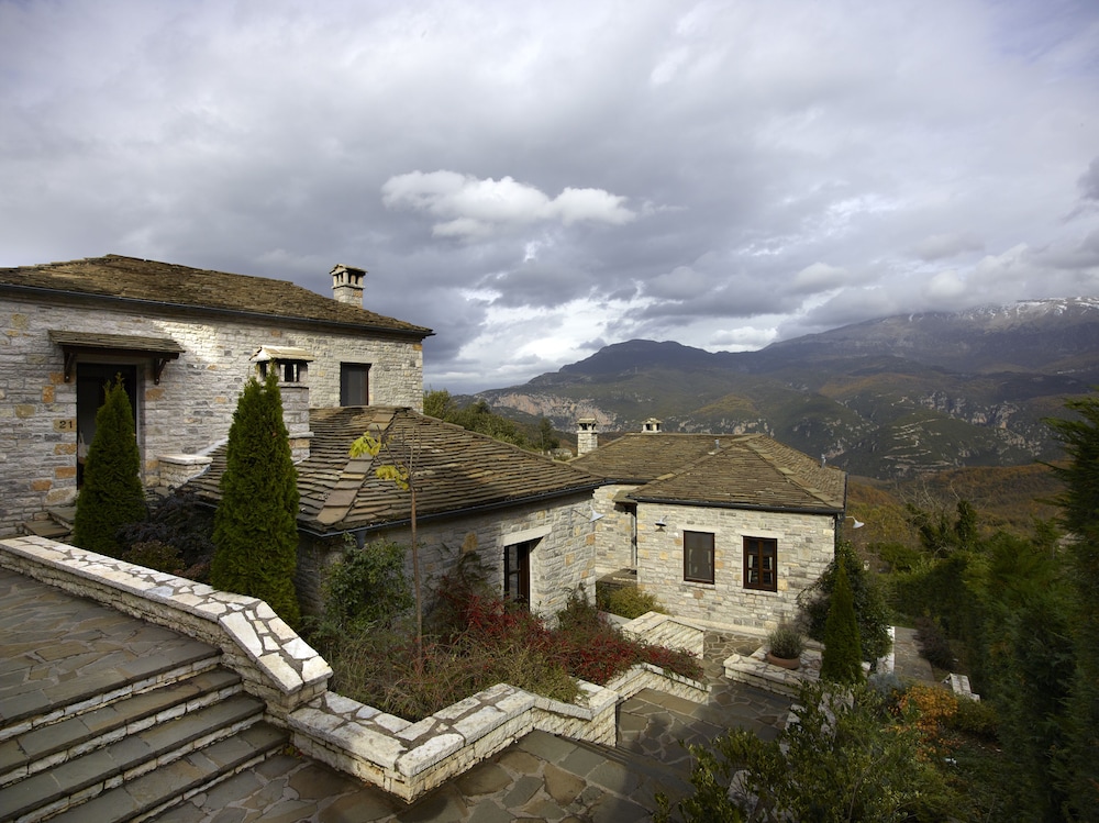 Aristi Mountain Resort Hotel And Spa 66/69