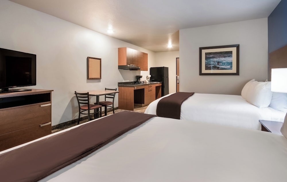 My Place Hotel Yakima 19/49
