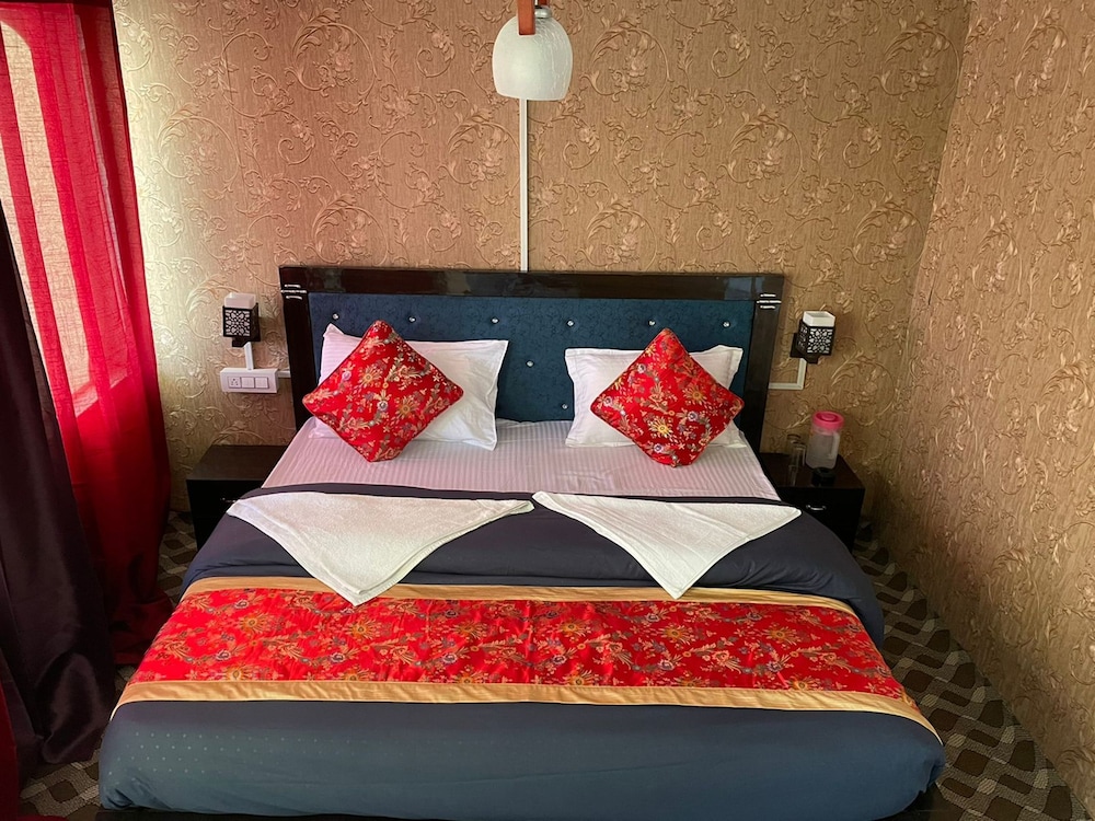 Pangong Delight Camp 9/36